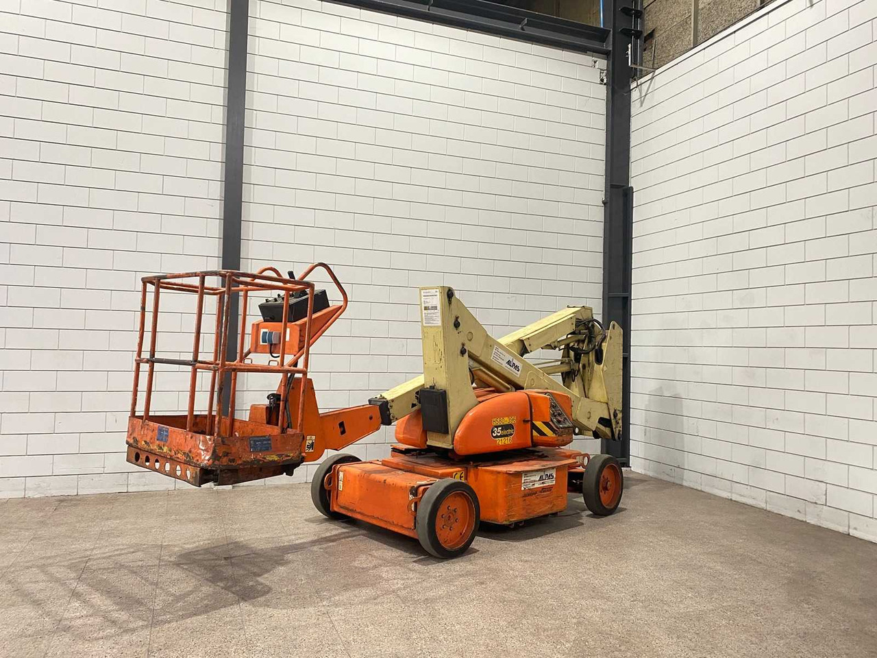 JLG N35E - Plataforma elevadora: foto 1 JLG N35E - Plataforma elevadora: foto 1