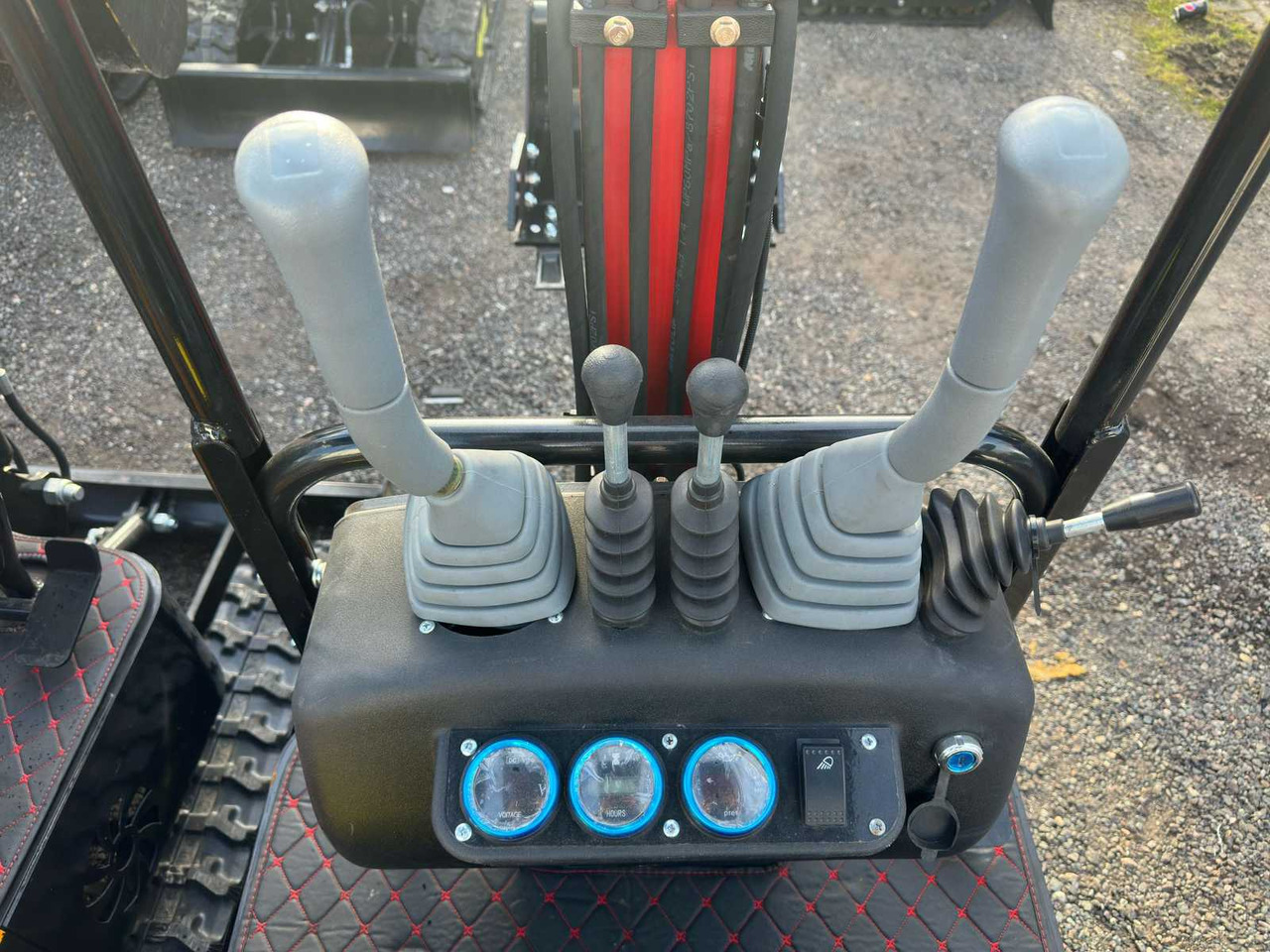 Miniexcavadora JPC HT12: foto 10