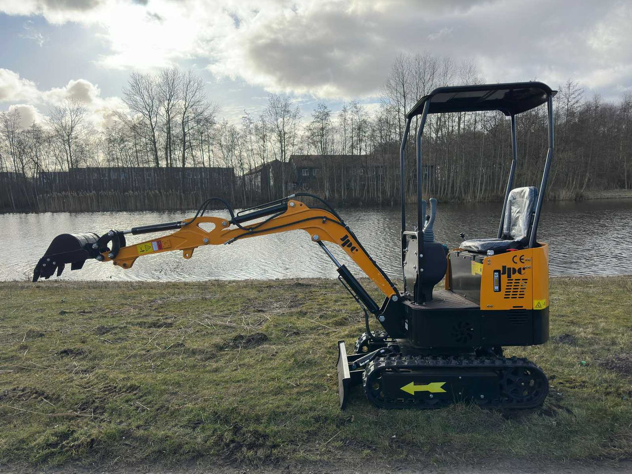 JPC HT12 - Miniexcavadora: foto 1 JPC HT12 - Miniexcavadora: foto 1