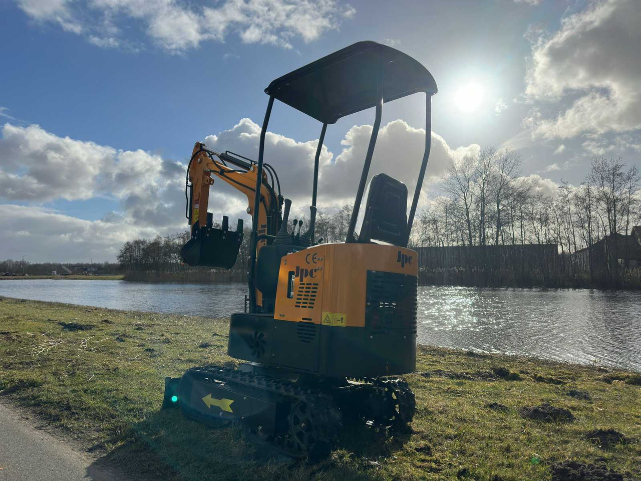 Miniexcavadora JPC HT12: foto 9