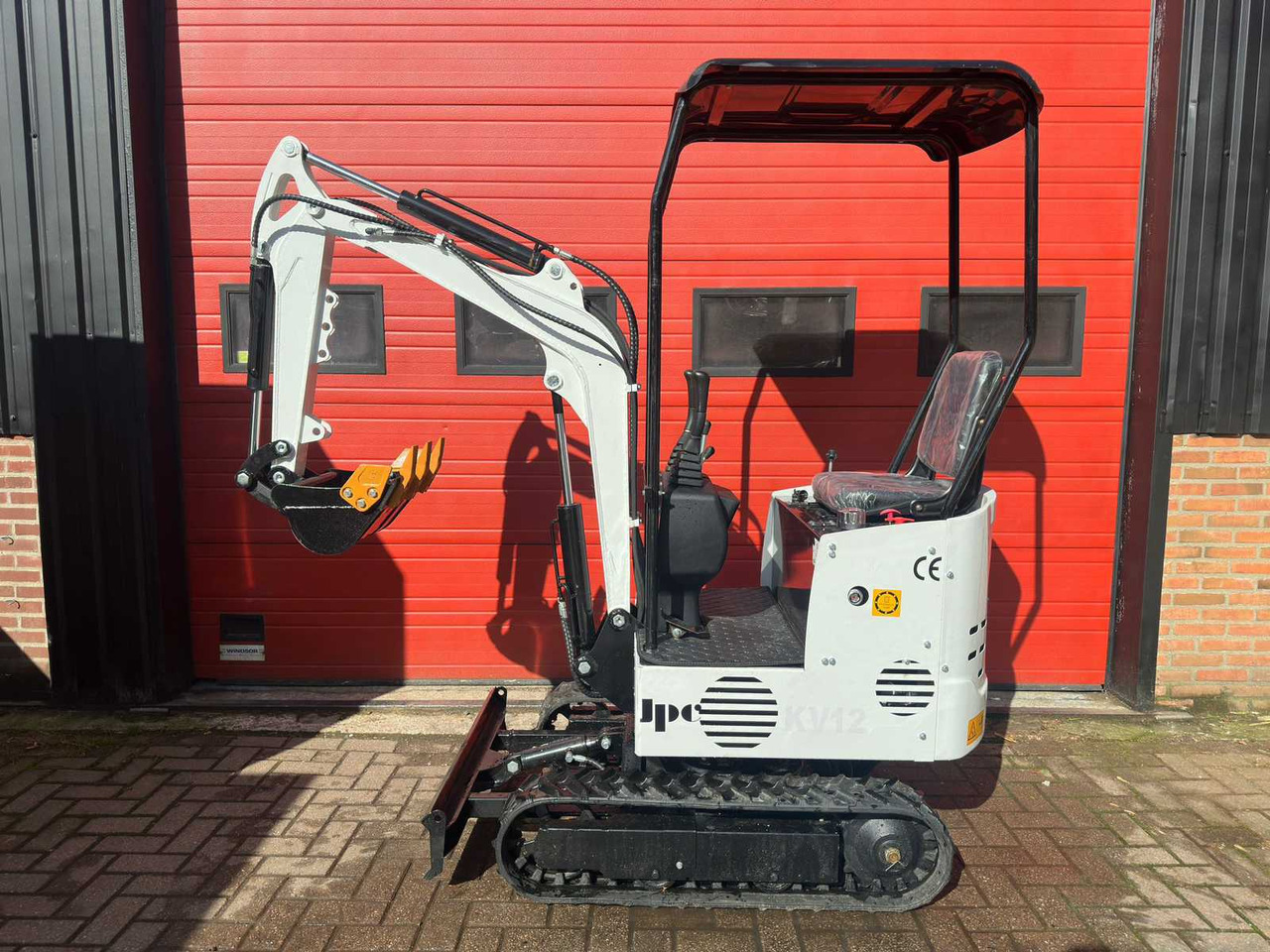 JPC KV12 - Miniexcavadora: foto 4 JPC KV12 - Miniexcavadora: foto 4