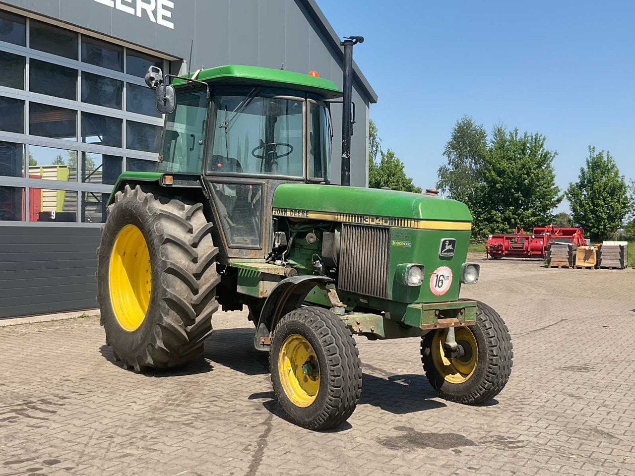 John Deere 3040 - Tractor: foto 4 John Deere 3040 - Tractor: foto 4