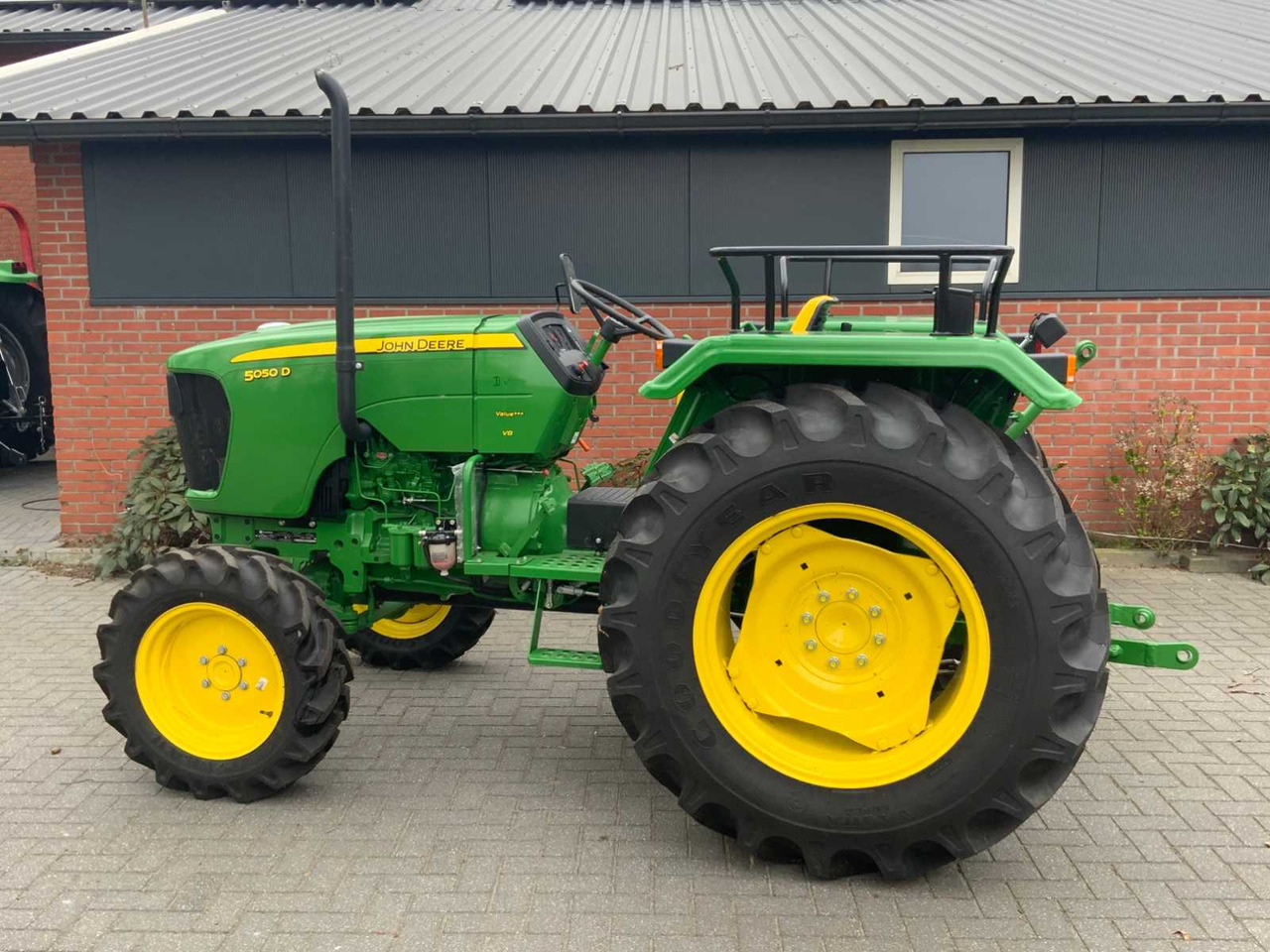 John Deere 5050D - Tractor: foto 5 John Deere 5050D - Tractor: foto 5