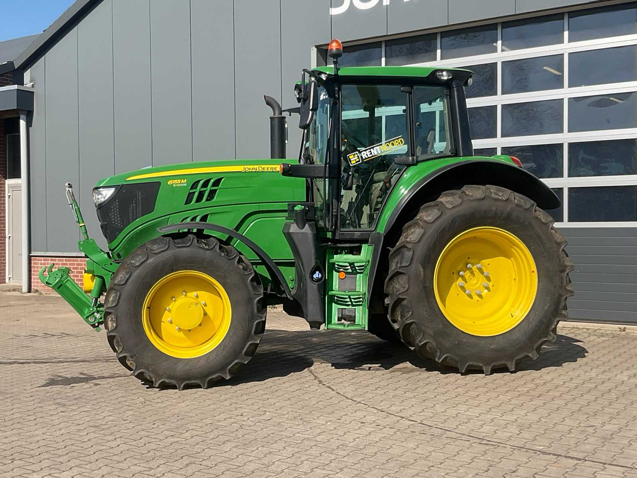 John Deere 6155M - Tractor: foto 3 John Deere 6155M - Tractor: foto 3