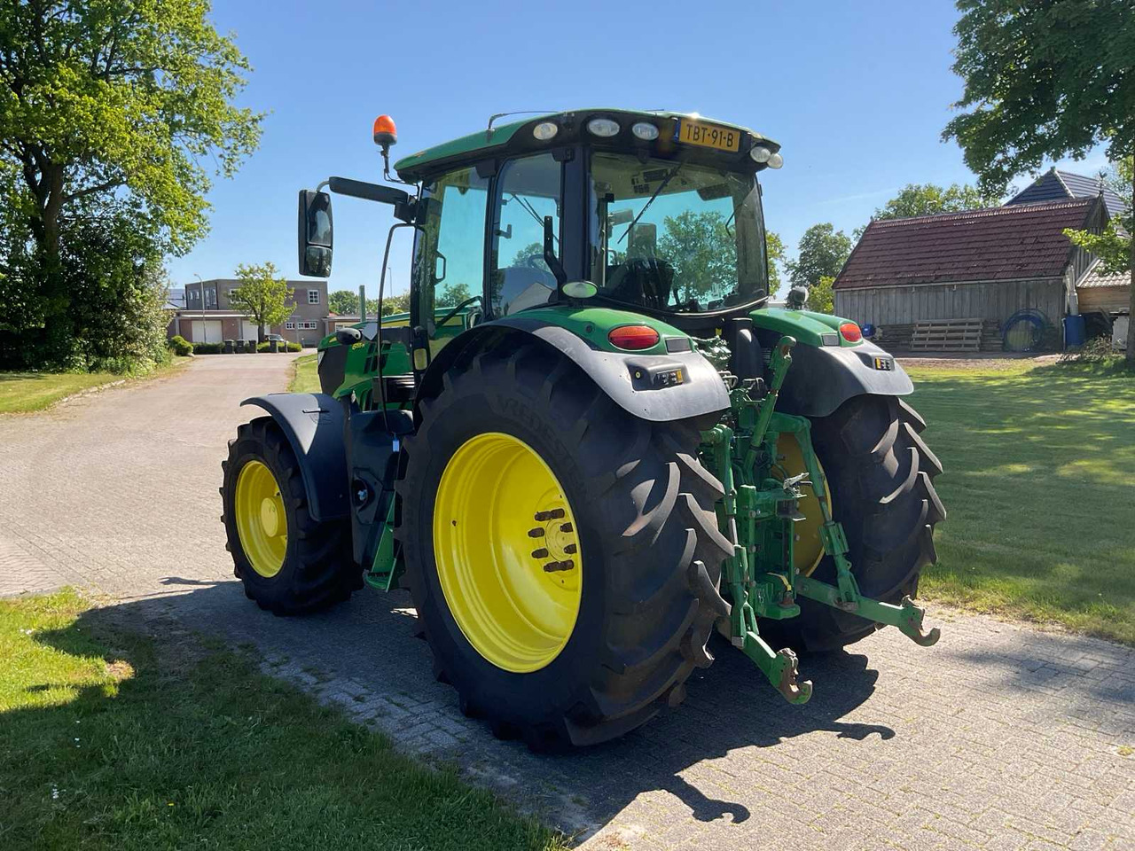 John Deere 6155R - Tractor: foto 3 John Deere 6155R - Tractor: foto 3