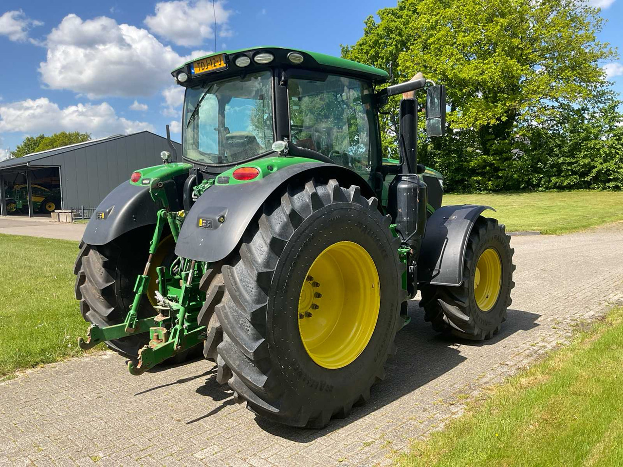 John Deere 6215R - Tractor: foto 5 John Deere 6215R - Tractor: foto 5