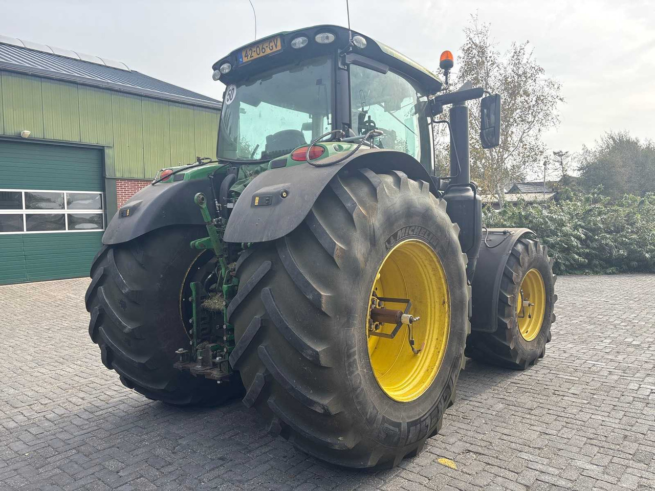 John Deere 6215R - Tractor: foto 5 John Deere 6215R - Tractor: foto 5