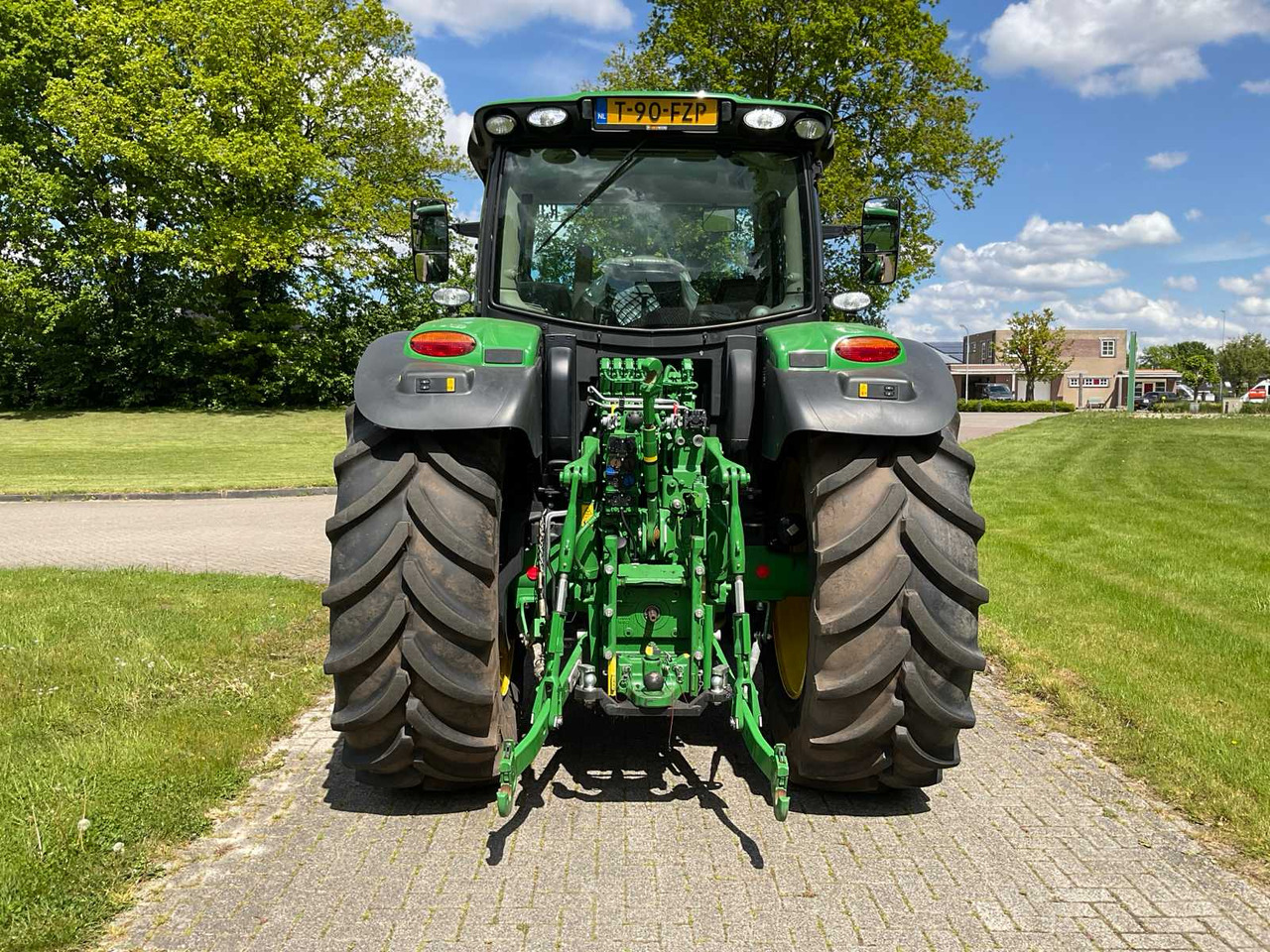 John Deere 6R155 - Tractor: foto 4 John Deere 6R155 - Tractor: foto 4