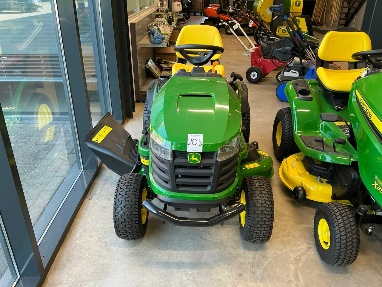 John Deere X167 - Cortacésped: foto 2 John Deere X167 - Cortacésped: foto 2