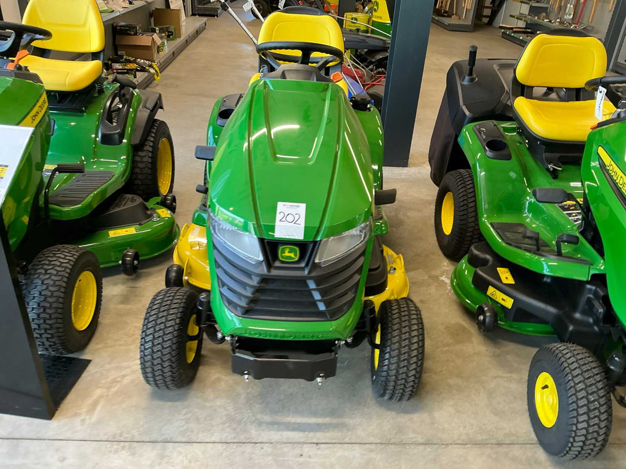 John Deere X350 - Cortacésped: foto 2 John Deere X350 - Cortacésped: foto 2