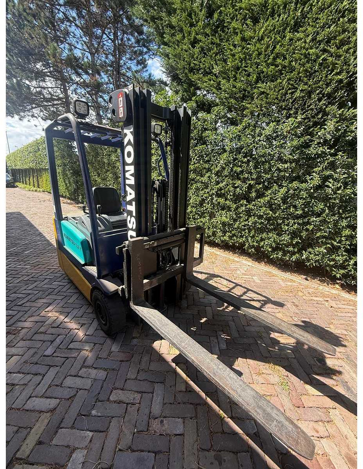 KOMATSU - - FB16M-3E - FORKLIFT - Carretilla elevadora: foto 2 KOMATSU - - FB16M-3E - FORKLIFT - Carretilla elevadora: foto 2