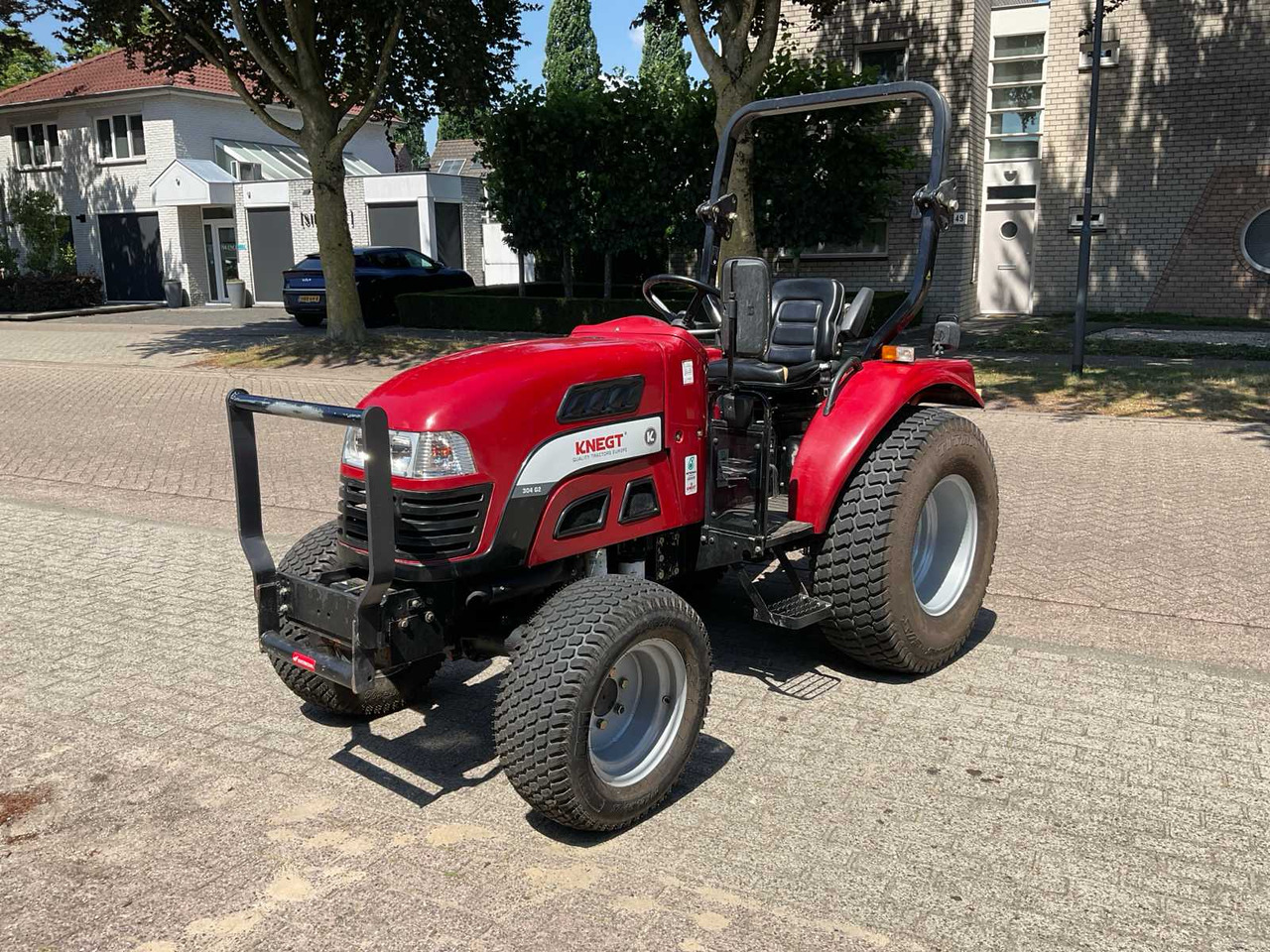 Knegt DF 304 G2 - Mini tractor: foto 1 Knegt DF 304 G2 - Mini tractor: foto 1