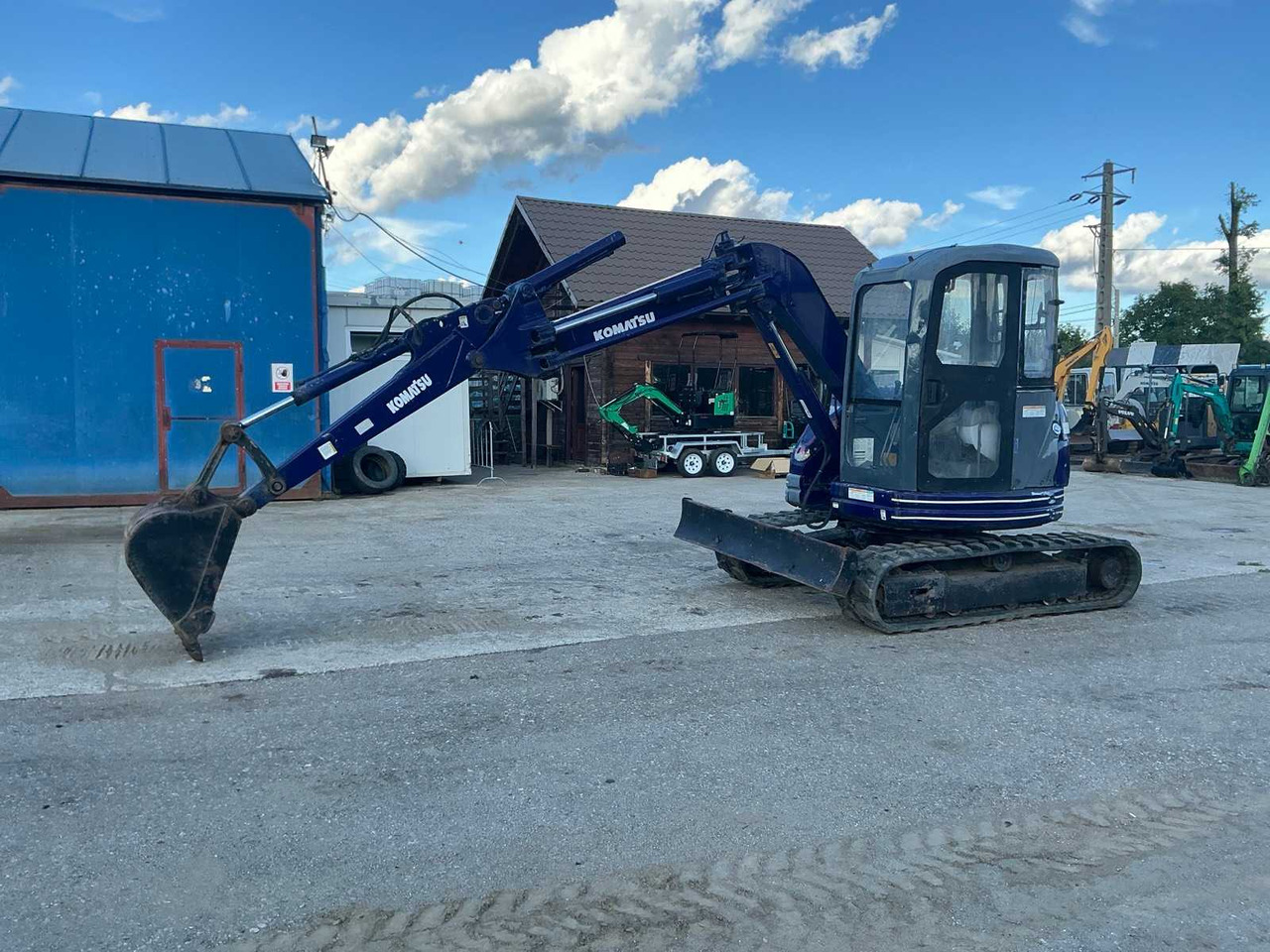 Komatsu KOMATSU - PC50 UU-2 - MINI-EXCAVATOR - 2005 - Miniexcavadora: foto 2 Komatsu KOMATSU - PC50 UU-2 - MINI-EXCAVATOR - 2005 - Miniexcavadora: foto 2