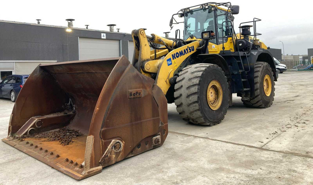 Komatsu WA500-8 - Cargadora de ruedas: foto 1 Komatsu WA500-8 - Cargadora de ruedas: foto 1