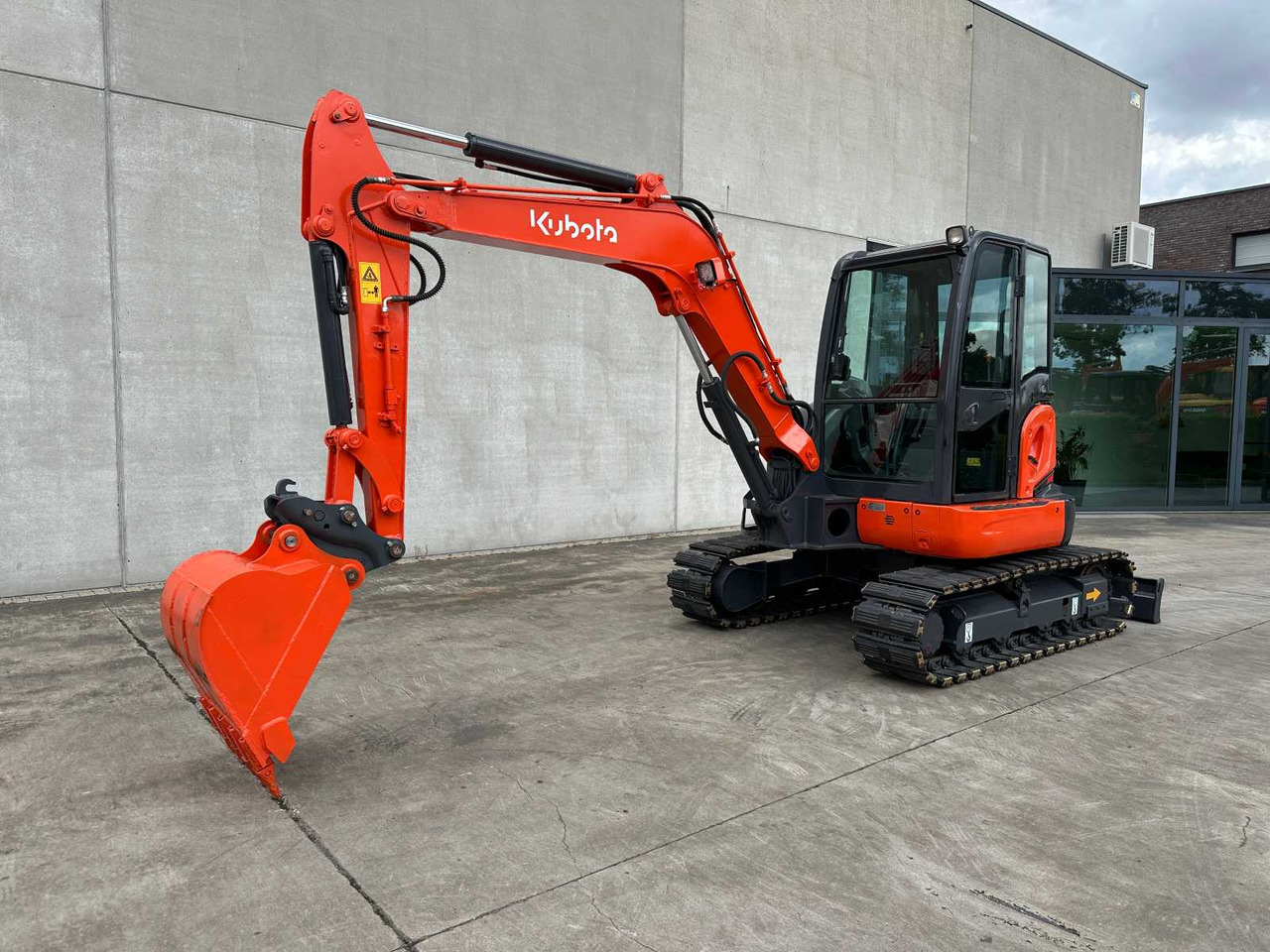 Kubota KX155-5 - Excavadora de cadenas: foto 1 Kubota KX155-5 - Excavadora de cadenas: foto 1