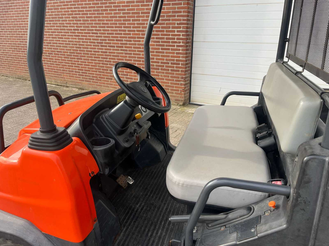 Remolque agrícola Kubota RTV900: foto 7