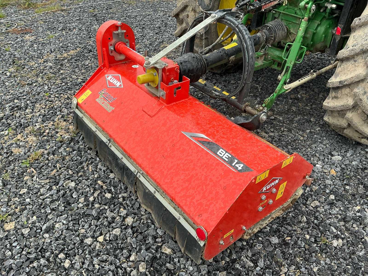 Kuhn BE14 - Desbrozadora de martillos: foto 1 Kuhn BE14 - Desbrozadora de martillos: foto 1