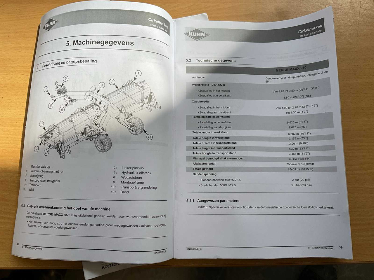 Maquinaria de henificación Kuhn Merge Maxx 950: foto 39