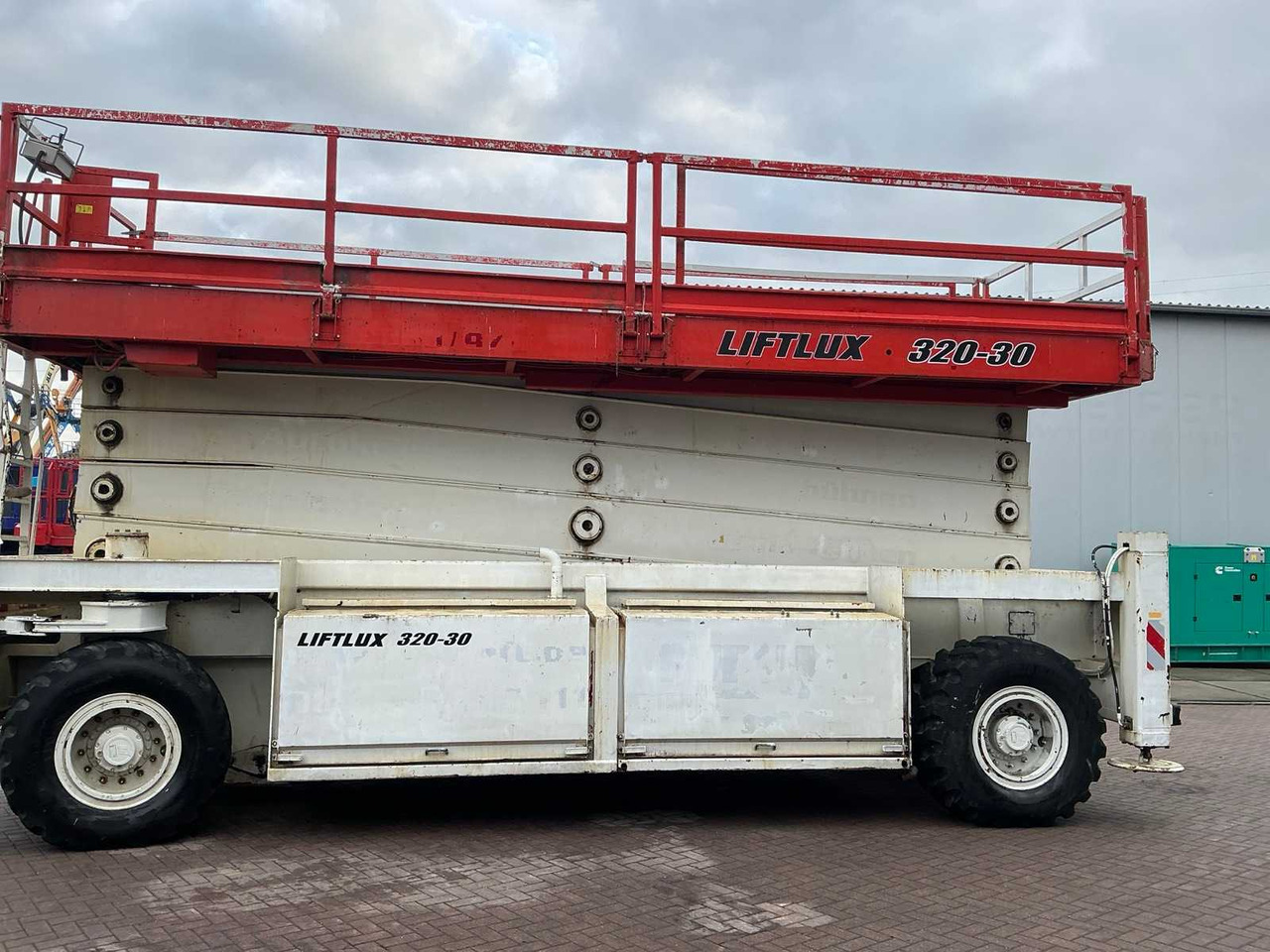 LiftLux 320-30 Super Jannette - Plataforma elevadora: foto 4 LiftLux 320-30 Super Jannette - Plataforma elevadora: foto 4