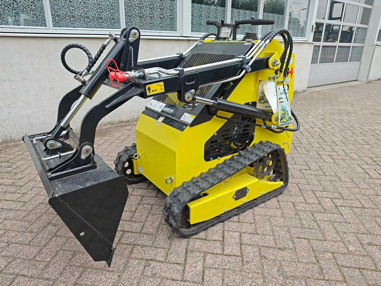 Machpro MPS330 - Minicargadora: foto 1 Machpro MPS330 - Minicargadora: foto 1