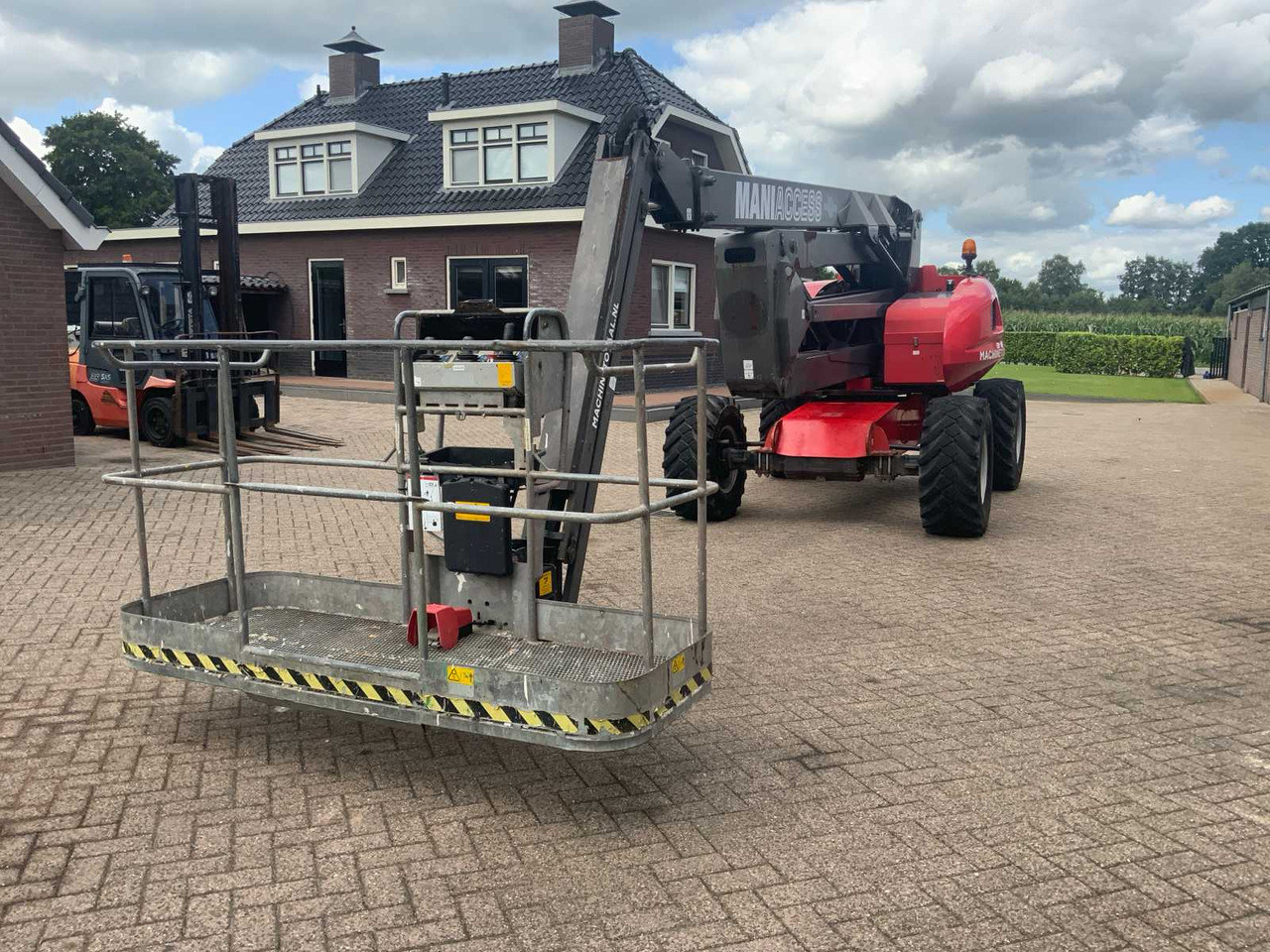 Manitou 200ATJ - Plataforma elevadora: foto 1 Manitou 200ATJ - Plataforma elevadora: foto 1
