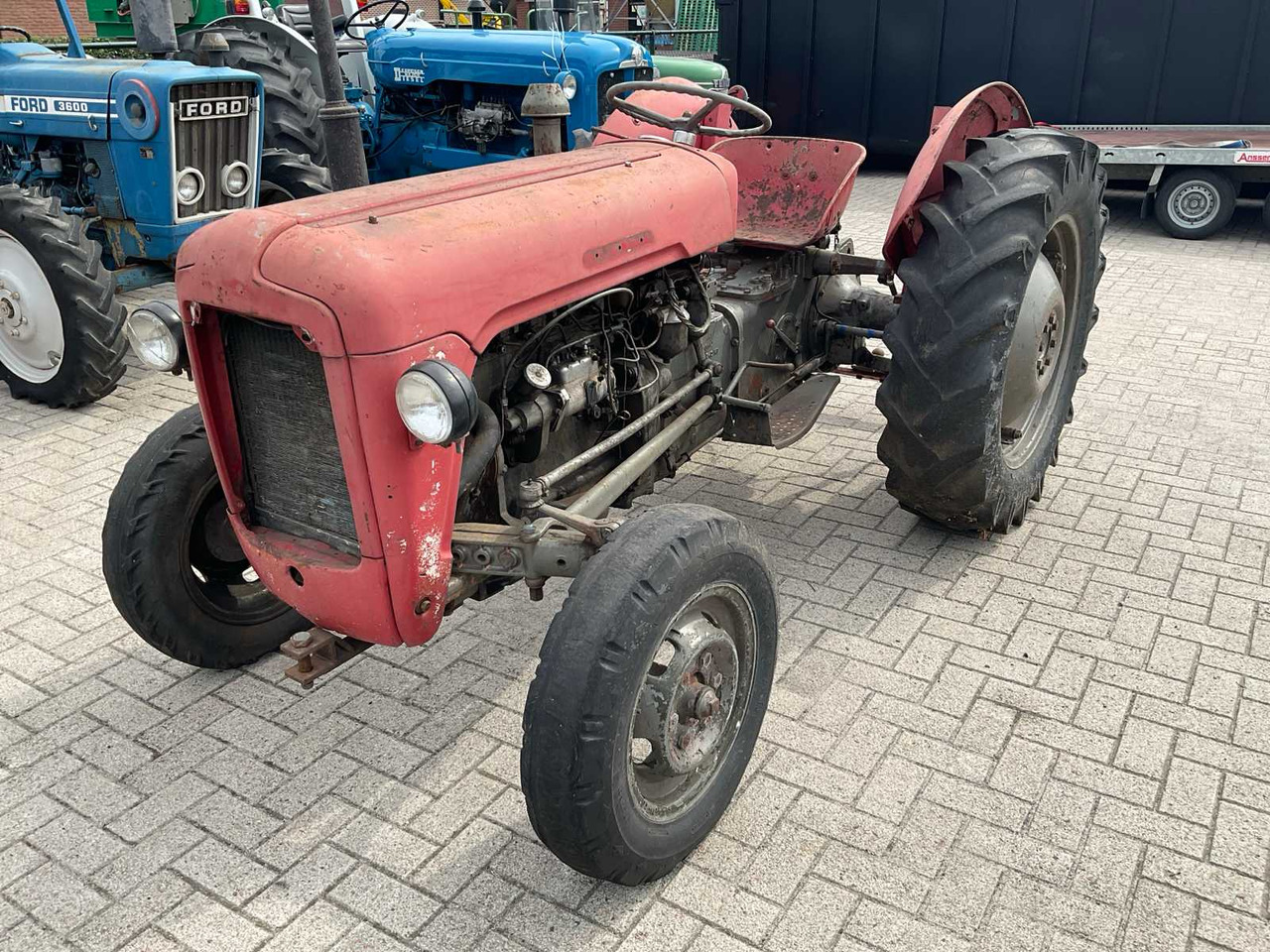 Massey Ferguson 35 - Tractor: foto 1 Massey Ferguson 35 - Tractor: foto 1
