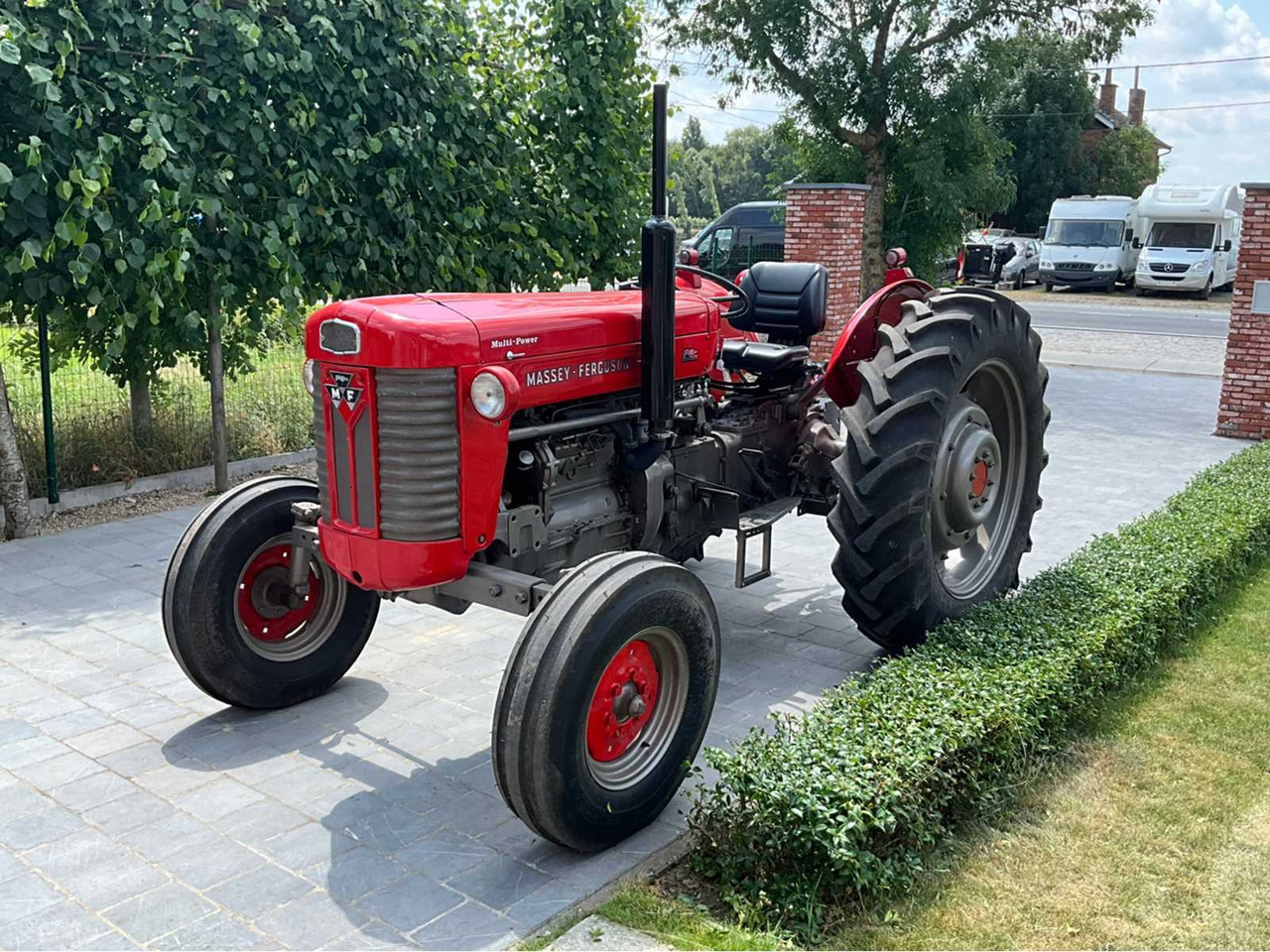 Massey Ferguson - Tractor: foto 1 Massey Ferguson - Tractor: foto 1