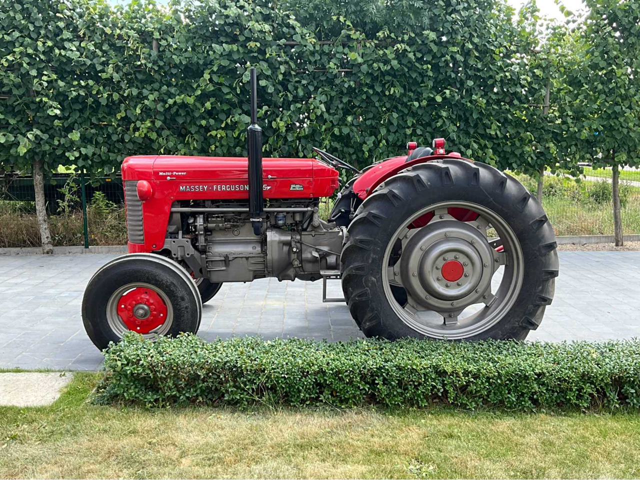 Massey Ferguson - Tractor: foto 2 Massey Ferguson - Tractor: foto 2