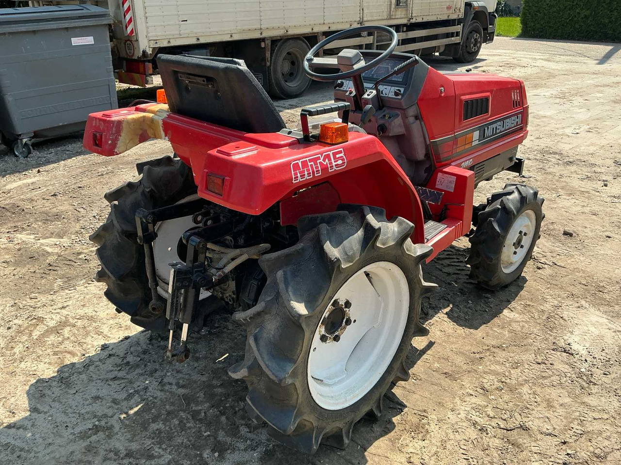 Mitsubishi MT15 - Mini tractor: foto 5 Mitsubishi MT15 - Mini tractor: foto 5