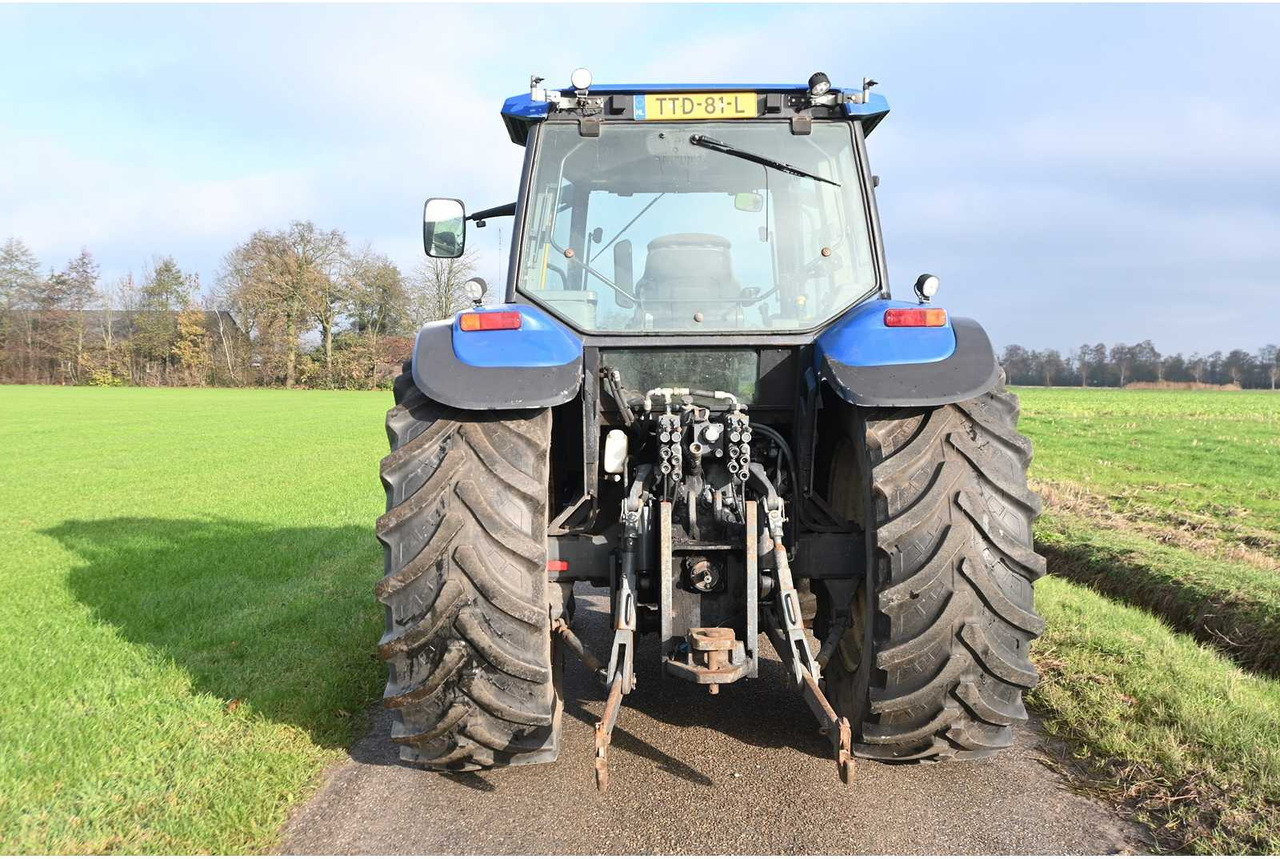 Tractor NEW HOLLAND - 1998 - TM135 - ALL-WHEEL DRIVE FARM TRACTOR: foto 7