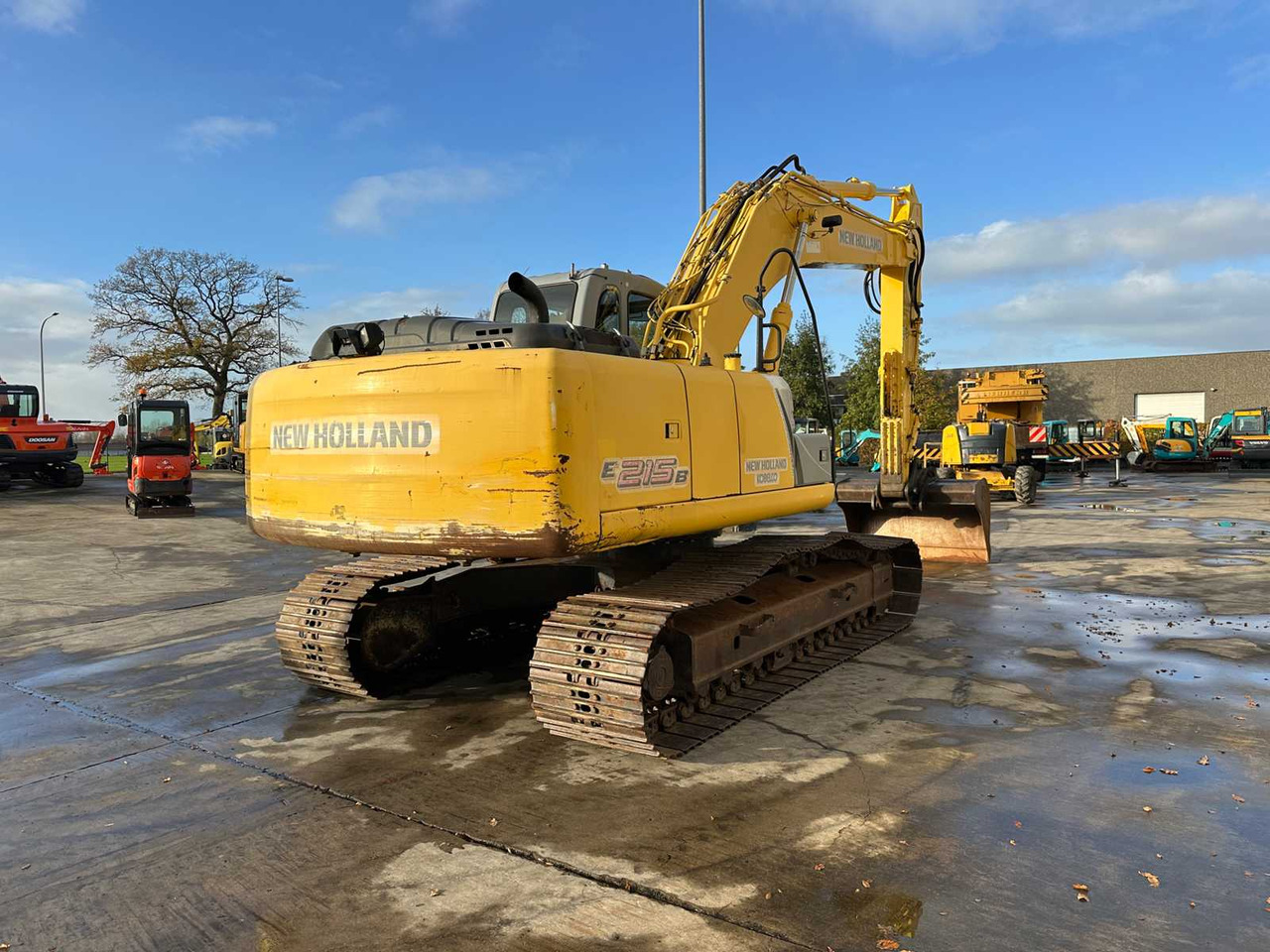 NEW HOLLAND - 2008 - E215B - CRAWLER EXCAVATOR - Excavadora: foto 4 NEW HOLLAND - 2008 - E215B - CRAWLER EXCAVATOR - Excavadora: foto 4