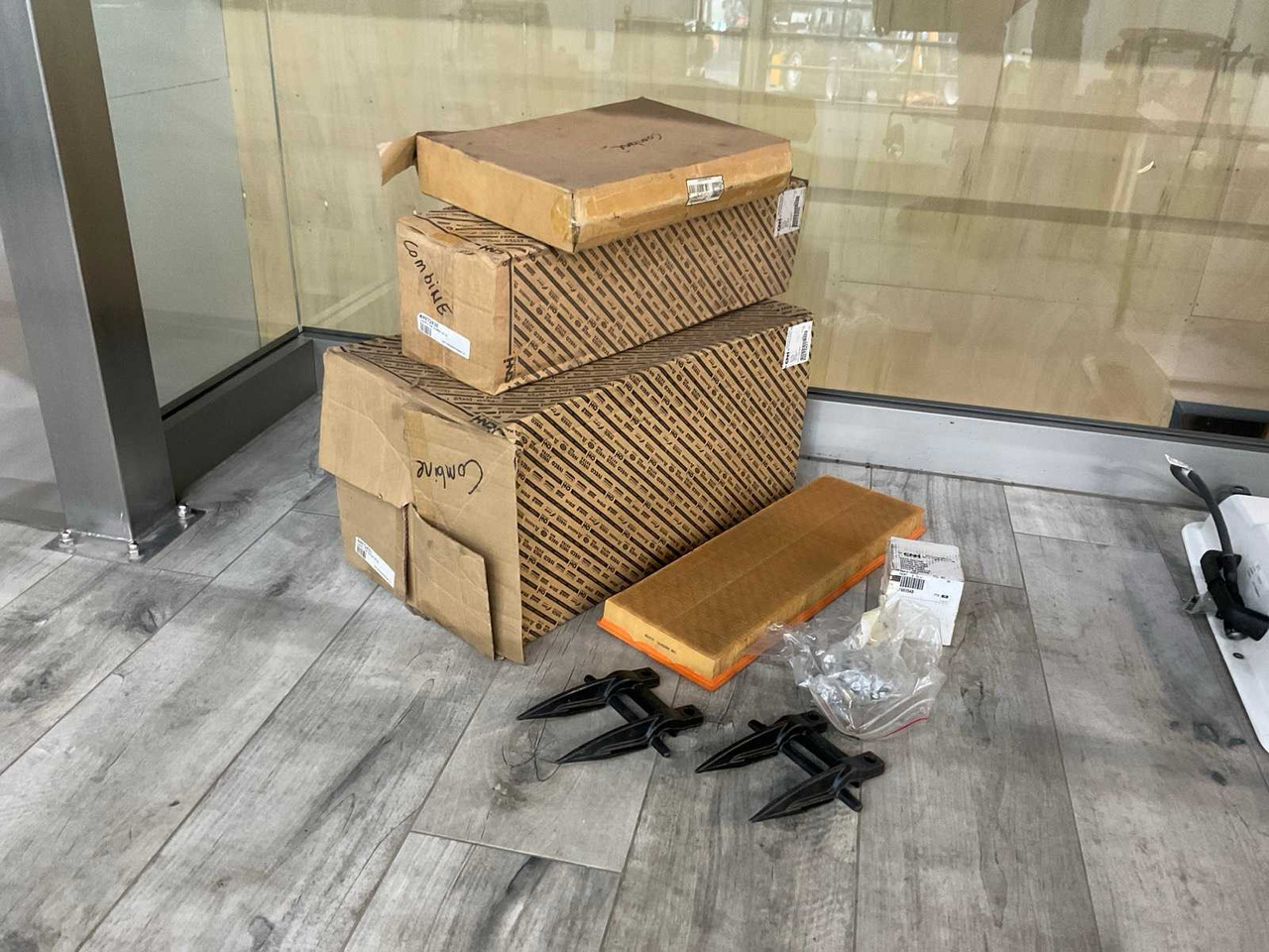 NEW HOLLAND CX 8060 COMBINE HARVESTER PARTS - Cosechadora de granos: foto 1 NEW HOLLAND CX 8060 COMBINE HARVESTER PARTS - Cosechadora de granos: foto 1