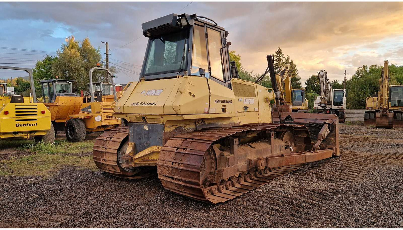 NEW HOLLAND - Bulldozer: foto 3 NEW HOLLAND - Bulldozer: foto 3