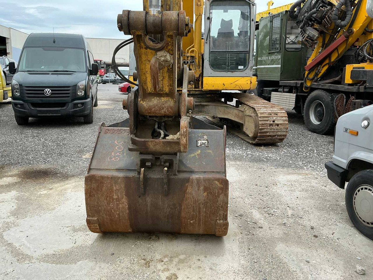 New Holland E235BSR-2 - Excavadora de cadenas: foto 4 New Holland E235BSR-2 - Excavadora de cadenas: foto 4
