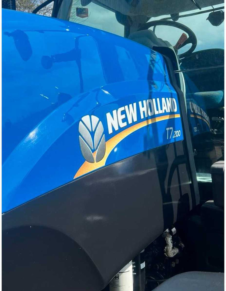 New Holland T7.200 - Tractor: foto 2 New Holland T7.200 - Tractor: foto 2
