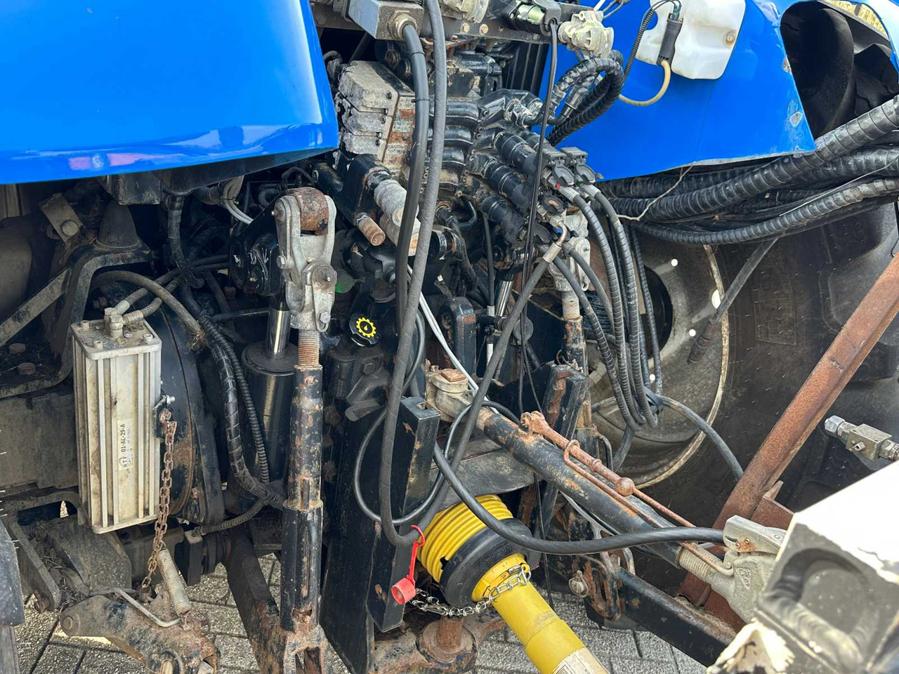 Tractor New Holland T7.210: foto 35 Tractor New Holland T7.210: foto 35