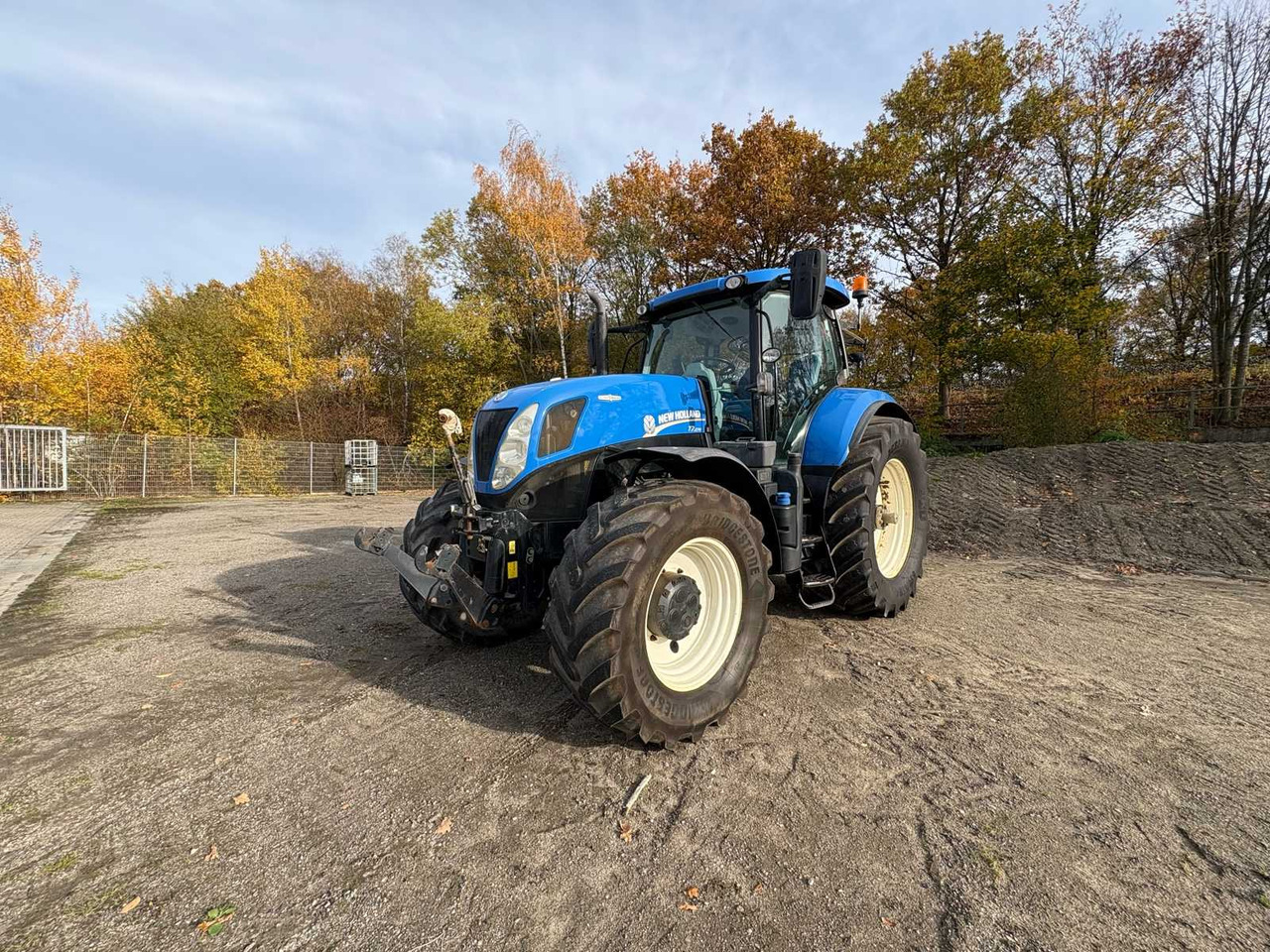 New Holland T7.260 - Tractor: foto 1 New Holland T7.260 - Tractor: foto 1