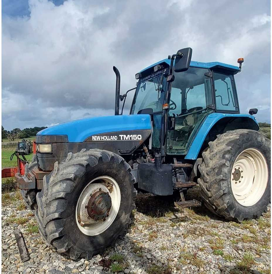 New Holland TM150 - Tractor: foto 1 New Holland TM150 - Tractor: foto 1