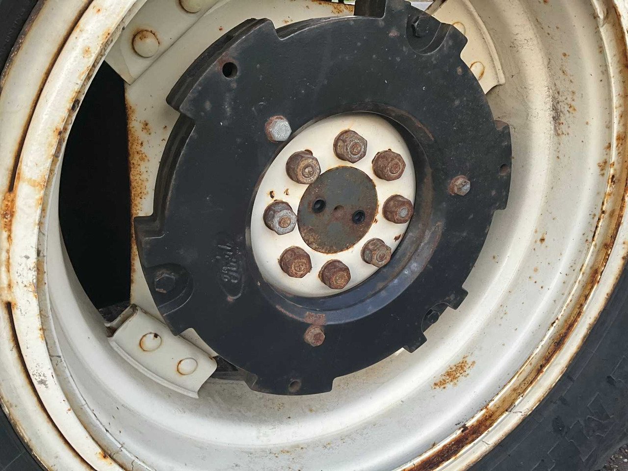 Tractor New holland TS90: foto 26 Tractor New holland TS90: foto 26