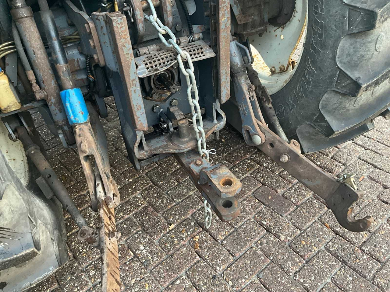 Tractor New holland TS90: foto 27 Tractor New holland TS90: foto 27