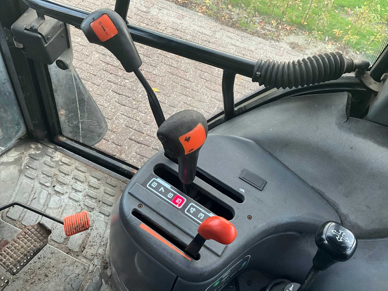 Tractor New holland TS90: foto 35 Tractor New holland TS90: foto 35