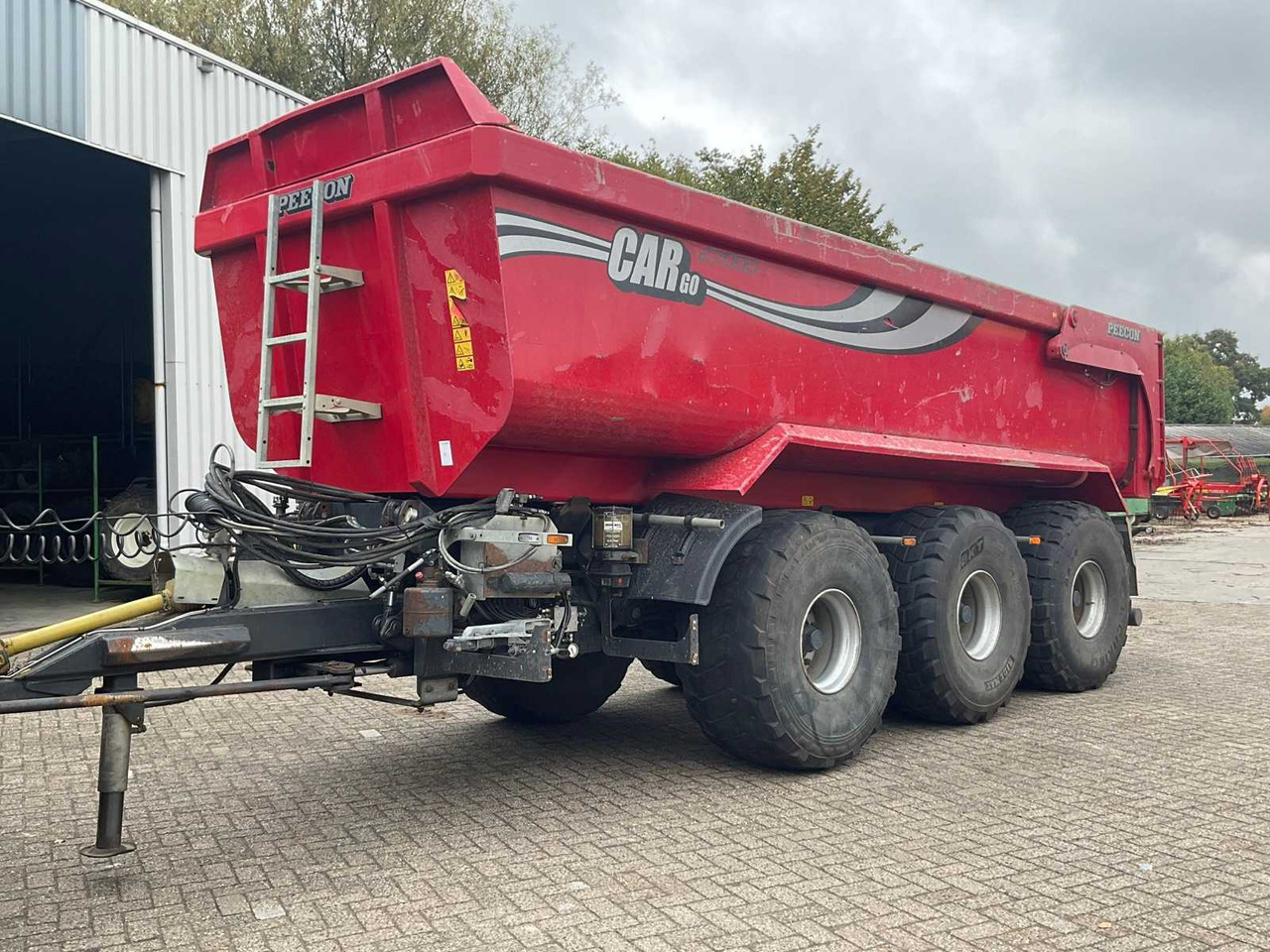 Peecon Cargo 27000 - Remolque volquete agrícola: foto 1 Peecon Cargo 27000 - Remolque volquete agrícola: foto 1