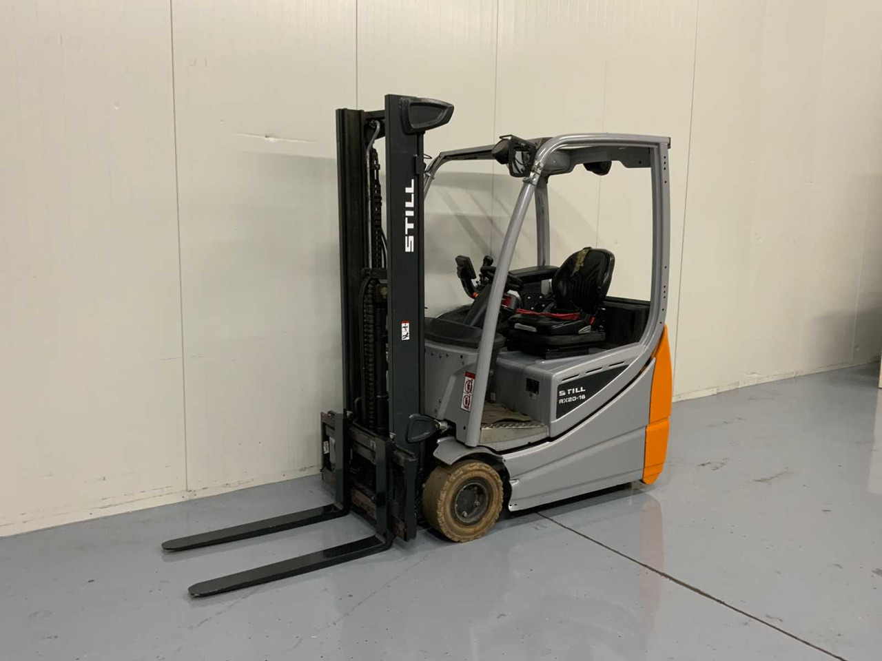 STILL RX 20-16 FORKLIFT, SIDE-SHIFT, BLUESPOT, 2019 FORKLIFT - Carretilla elevadora: foto 1 STILL RX 20-16 FORKLIFT, SIDE-SHIFT, BLUESPOT, 2019 FORKLIFT - Carretilla elevadora: foto 1