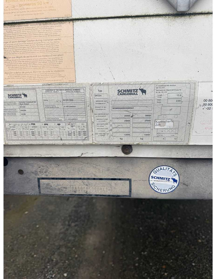 SCHMITZ CARGOBULL AG - SKO24 REFRIGERATED BOX SEMI-TRAILER - 2011 - SEMI-TRAILER - Semirremolque: foto 4 SCHMITZ CARGOBULL AG - SKO24 REFRIGERATED BOX SEMI-TRAILER - 2011 - SEMI-TRAILER - Semirremolque: foto 4