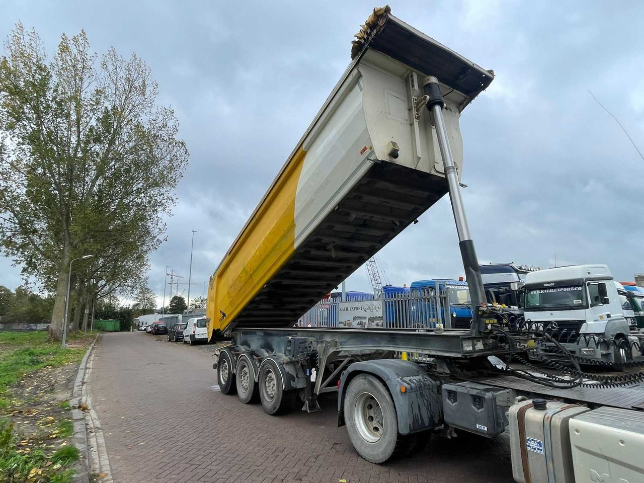 STAS - 2013 - S300CX C1B TIPPER TRAILER 3 AXLE COVER - SEMI-TRAILER - Semirremolque: foto 4 STAS - 2013 - S300CX C1B TIPPER TRAILER 3 AXLE COVER - SEMI-TRAILER - Semirremolque: foto 4
