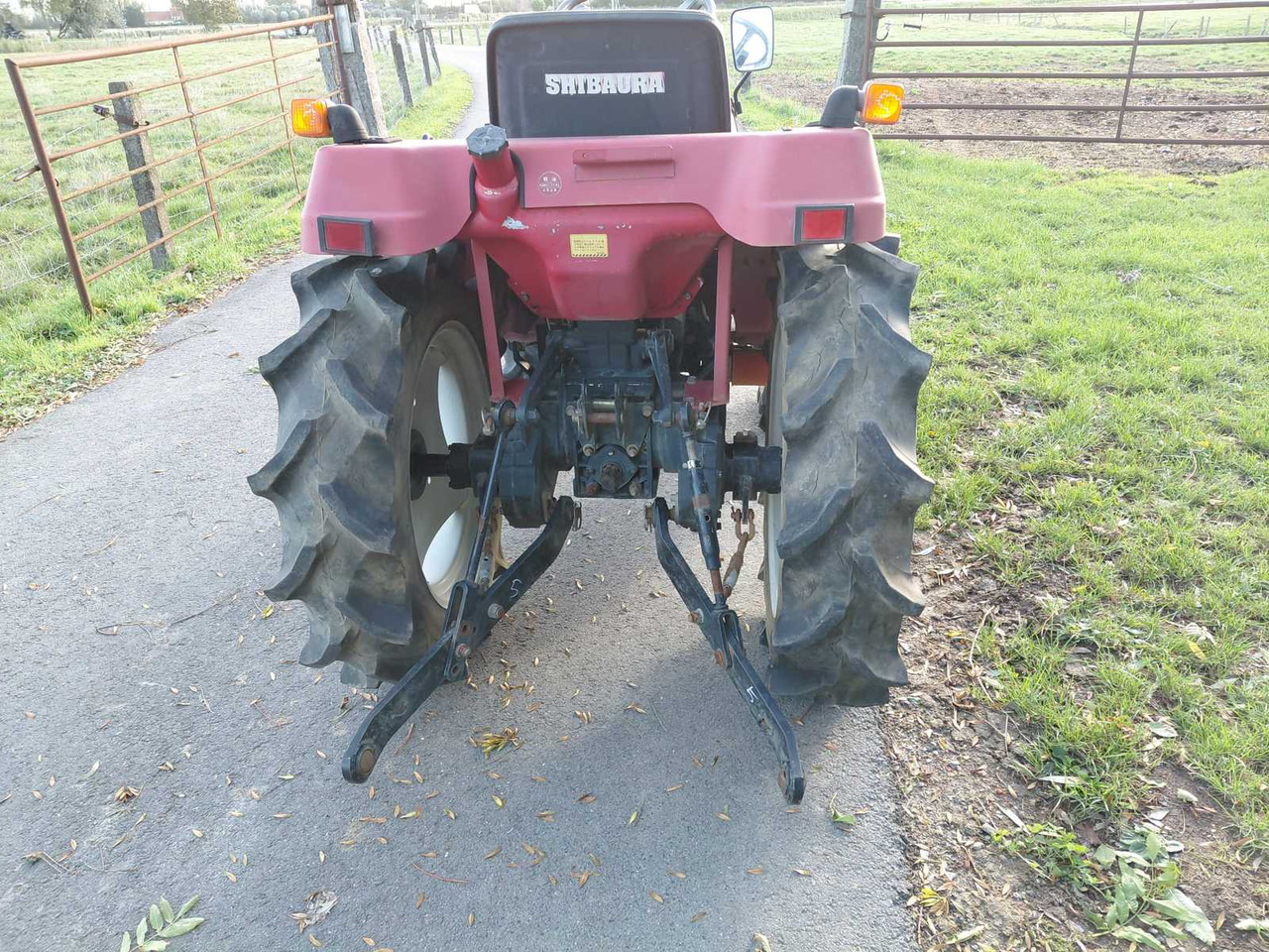 Shibaura P185F - Mini tractor: foto 3 Shibaura P185F - Mini tractor: foto 3