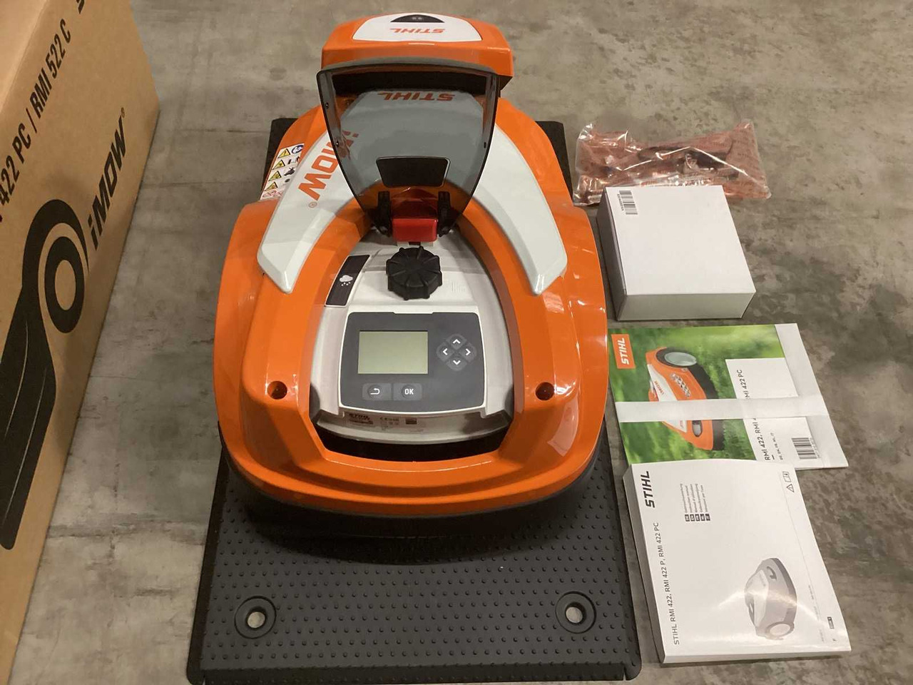 Stihl IMOW RMI 422 Robotic Lawn Mower - Maquinaria de henificación: foto 3 Stihl IMOW RMI 422 Robotic Lawn Mower - Maquinaria de henificación: foto 3