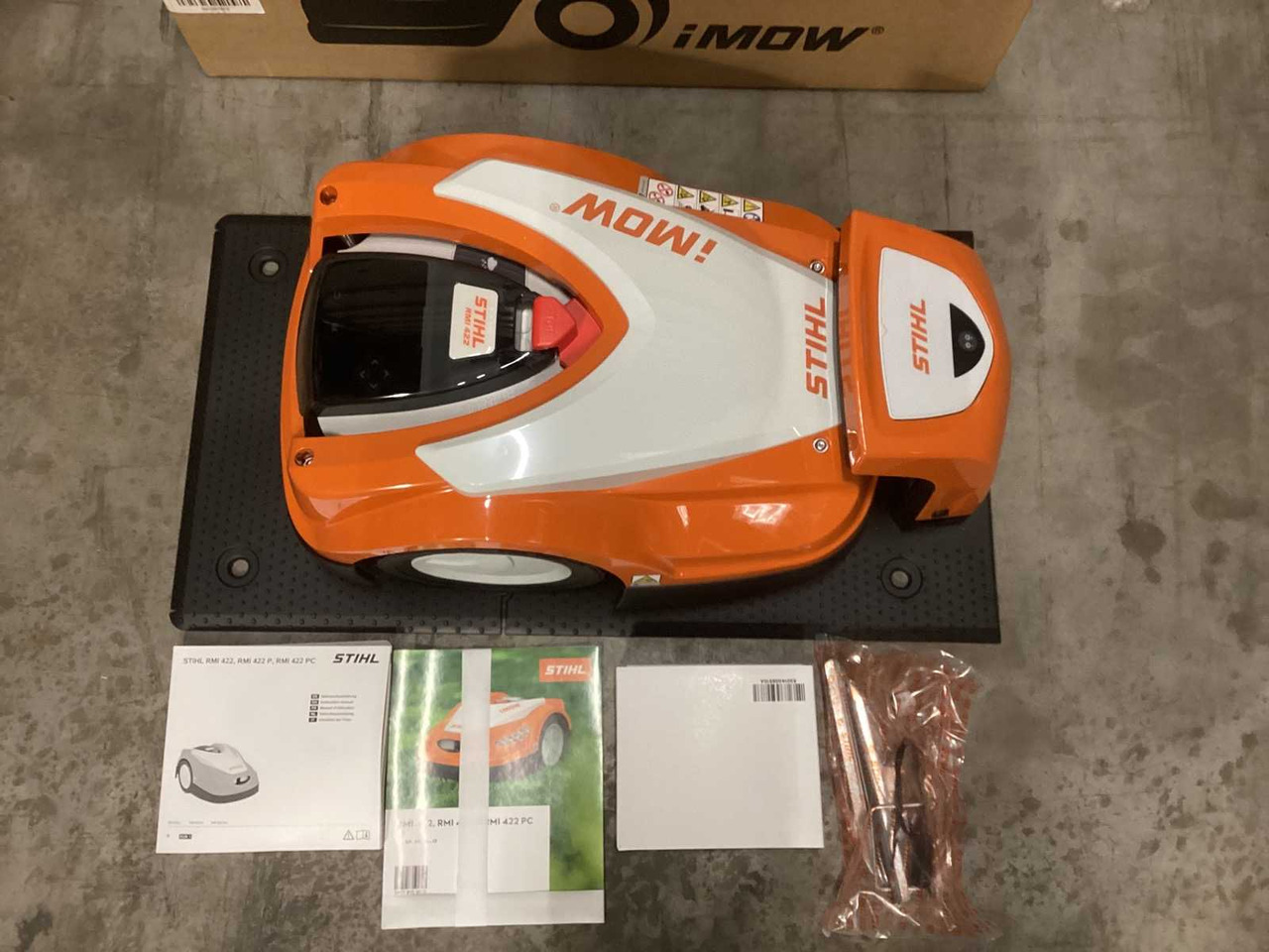 Stihl IMOW RMI 422 Robotic Lawn Mower - Maquinaria de henificación: foto 2 Stihl IMOW RMI 422 Robotic Lawn Mower - Maquinaria de henificación: foto 2