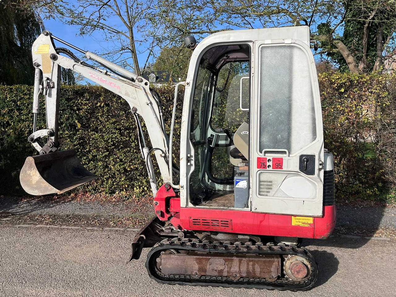TAKEUCHI TB016 MINI EXCAVATOR - Miniexcavadora: foto 5 TAKEUCHI TB016 MINI EXCAVATOR - Miniexcavadora: foto 5