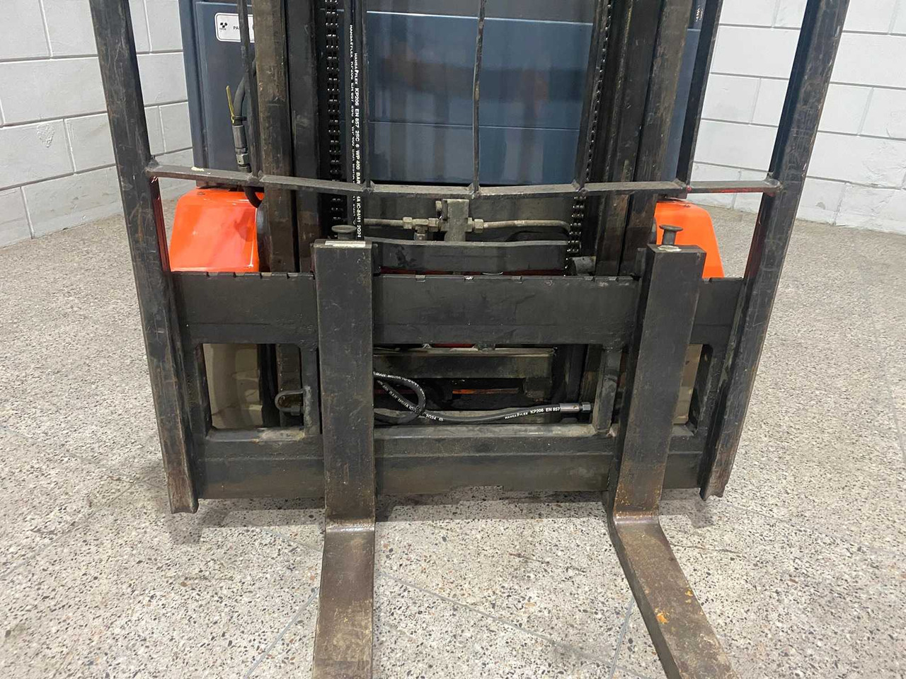 TOYOTA - 2012 - 7FBEST13 - FORKLIFT - SIDE-SHIFT - Carretilla elevadora: foto 5 TOYOTA - 2012 - 7FBEST13 - FORKLIFT - SIDE-SHIFT - Carretilla elevadora: foto 5